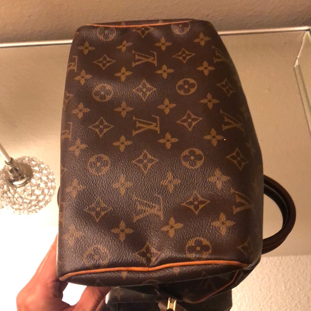 SOLD Authentic Louis Vuitton SOLD - Picture 7 of 8